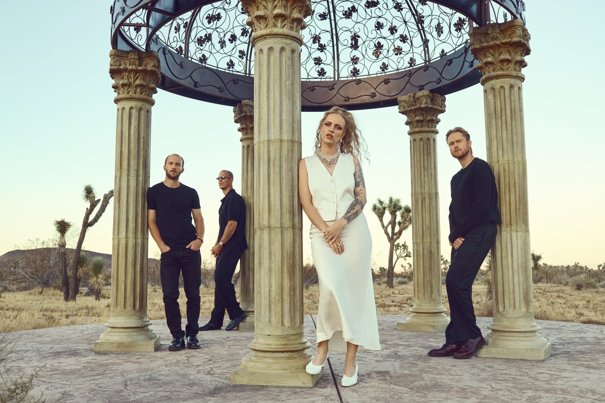 Haloo Helsinki yhtyeen Kahdeksas Albumi Voiko Enkelitkin Eksy On haloo-helsinki-yhtyeen-kahdeksas-albumi-voiko-enkelitkin-eksy-on